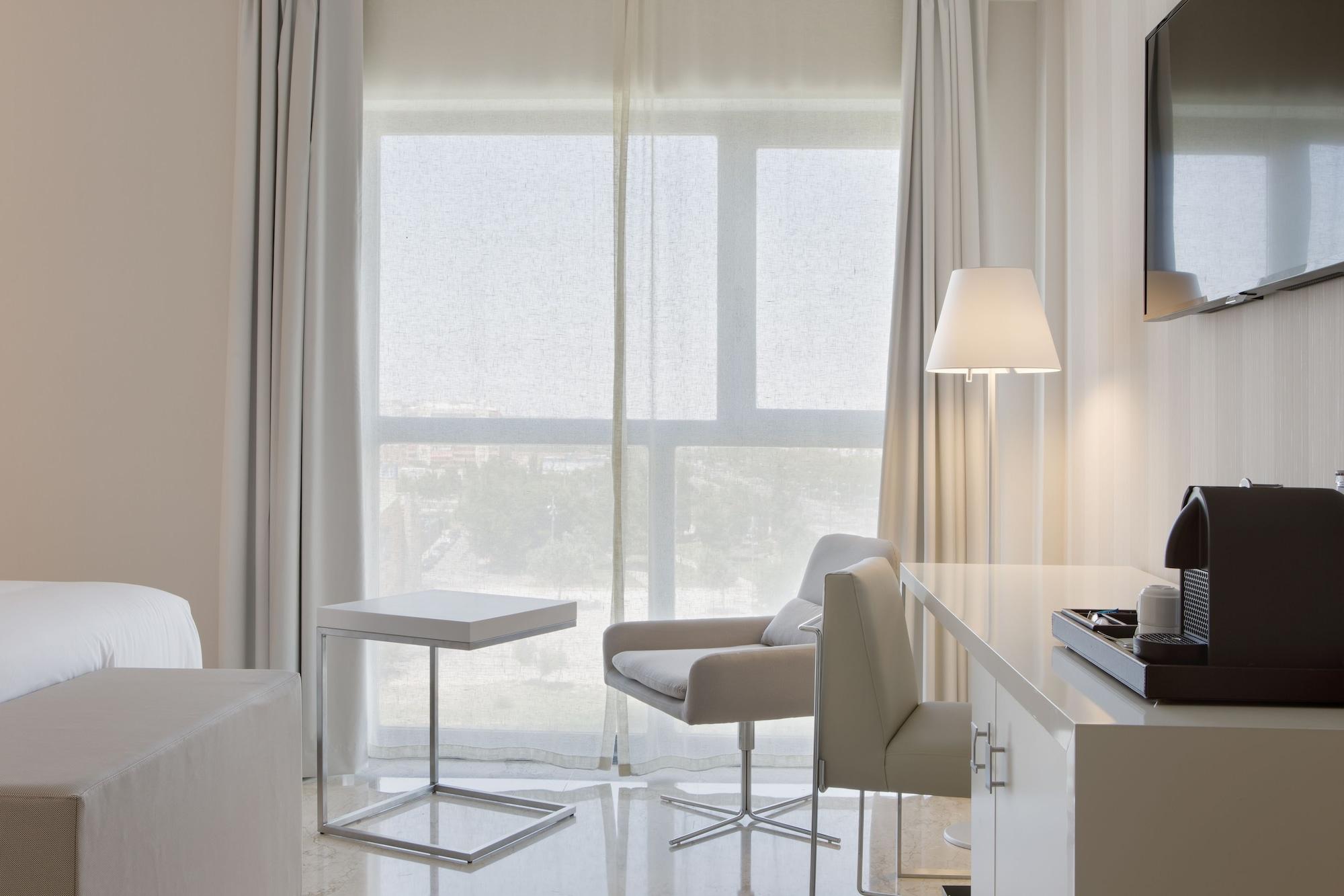 Nh Ciudad De Zaragoza Hotel Екстериор снимка