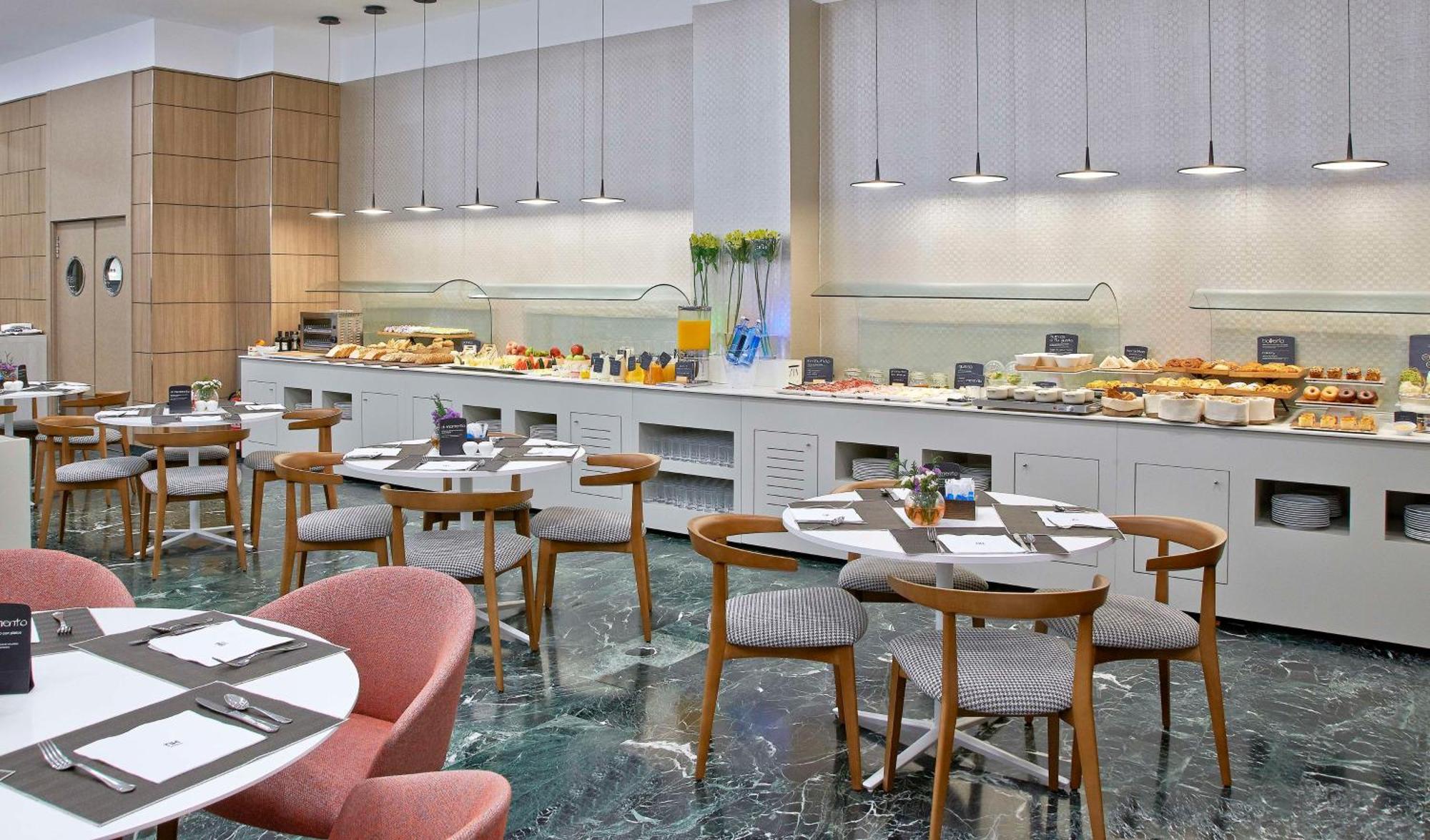 Nh Ciudad De Zaragoza Hotel Екстериор снимка
