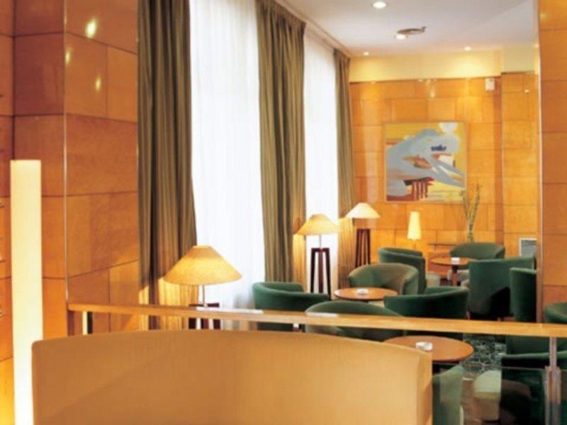 Nh Ciudad De Zaragoza Hotel Интериор снимка