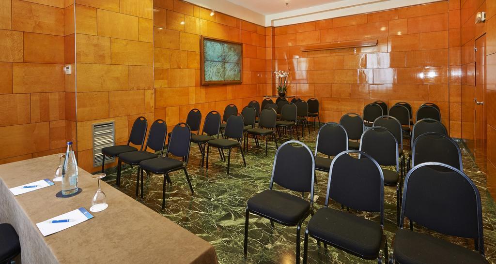 Nh Ciudad De Zaragoza Hotel Екстериор снимка