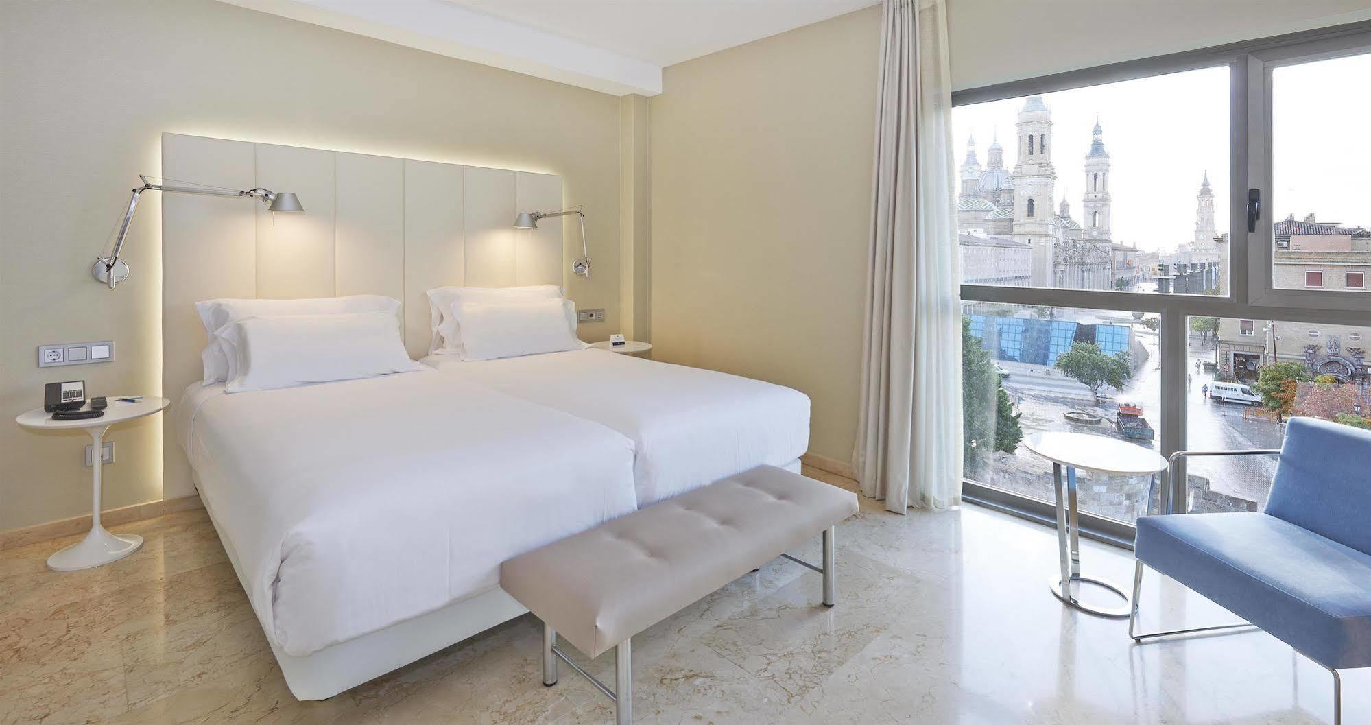 Nh Ciudad De Zaragoza Hotel Екстериор снимка